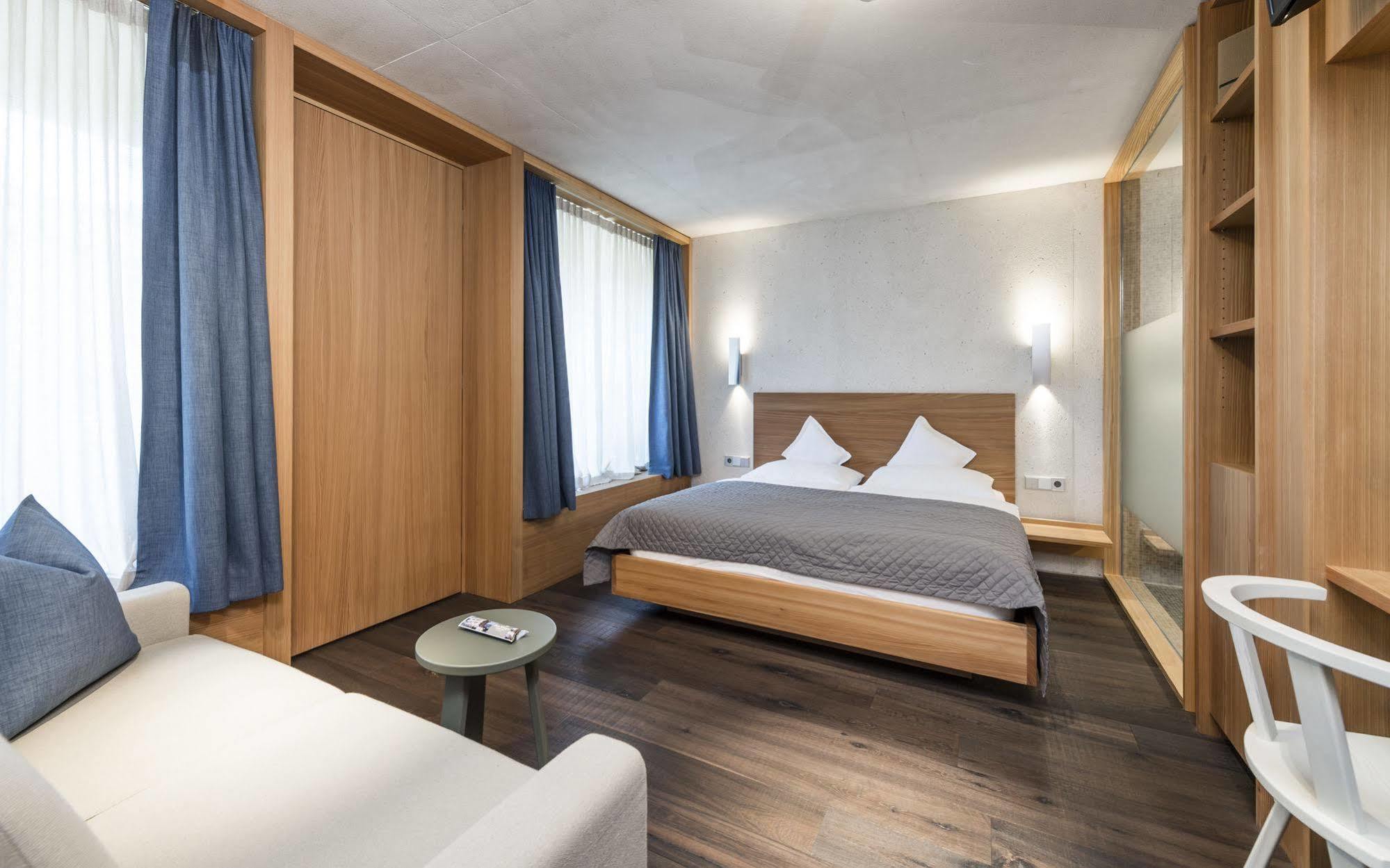 La Paula Apartments & Suites シウジ エクステリア 写真